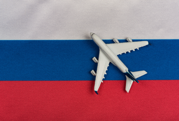 Чехия просит своих граждан срочно уехать из России