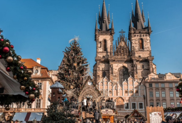 В этом году в Праге не будет торжественной церемонии зажжения огней на елке 