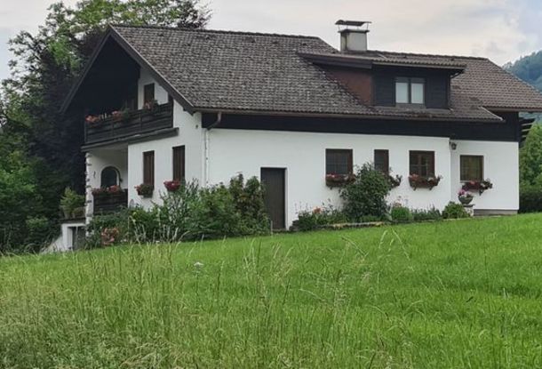Цены на дачи и загородные дома в Чехии начали падать, после пандемии к ним уже нет такого интереса