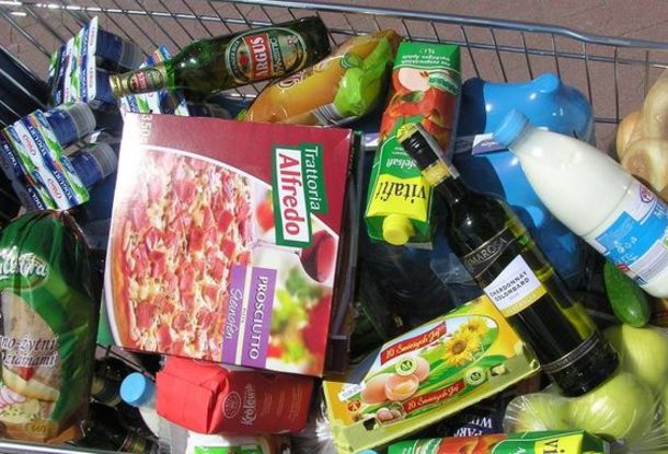 Большое сравнение: на сколько в Чехии за год подорожали продукты