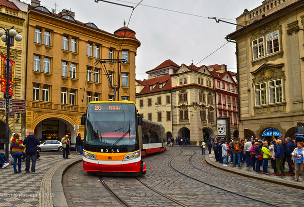 В Праге временно закрыто движение трамваев в районе Мала-Страна