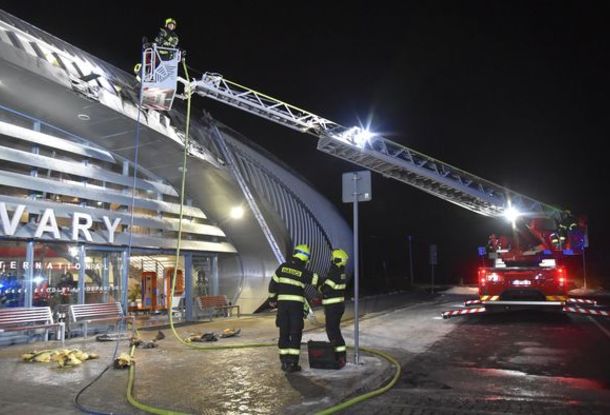 В Карловых Варах горело здание международного аэропорта