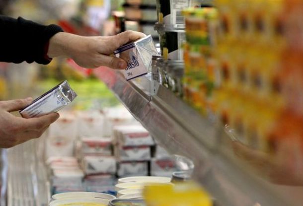 Правительство Чехии решило выяснить, кто искусственно завышает цены на продукты