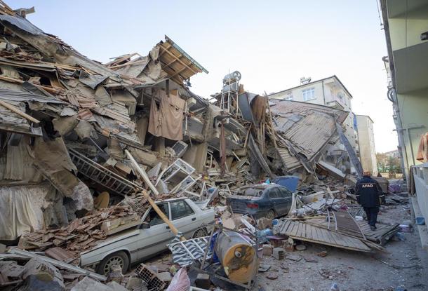 Чешское посольство в Турции после землетрясения ищет информацию об одной соотечественнице