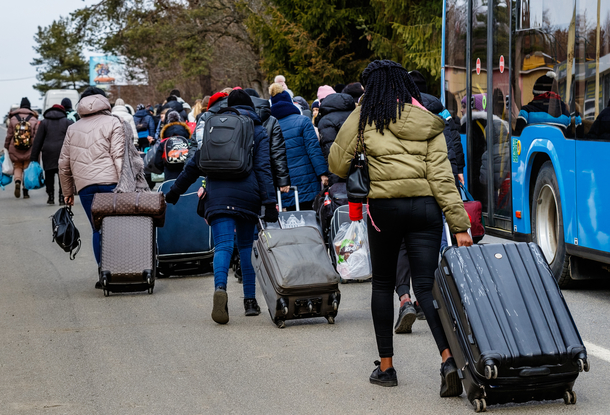 Президент Чехии подписал закон об изменении условий выплаты пособий беженцам