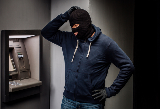 В Чехии злоумышленники хотели украсть банкомат