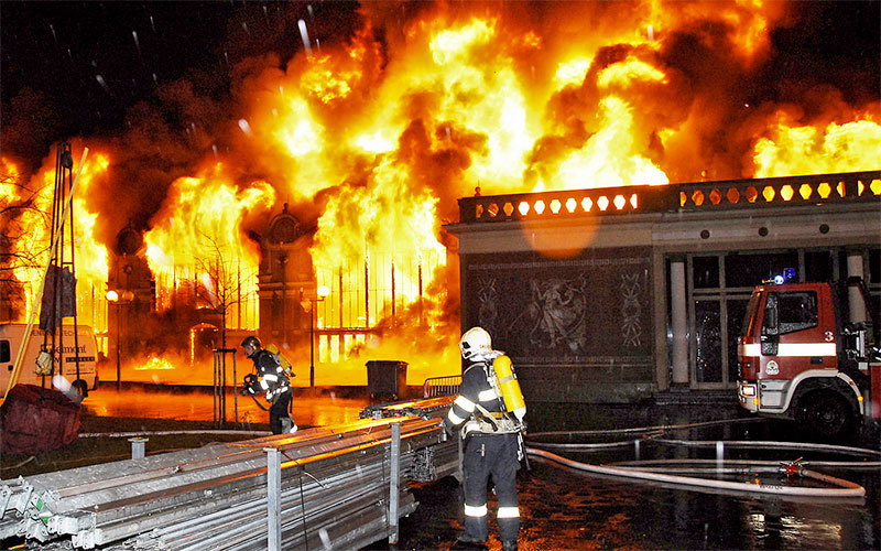 Пожар в Промышленном дворце